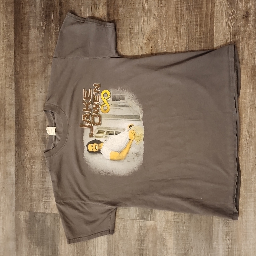 Jake Owen concert tshirt. Size large